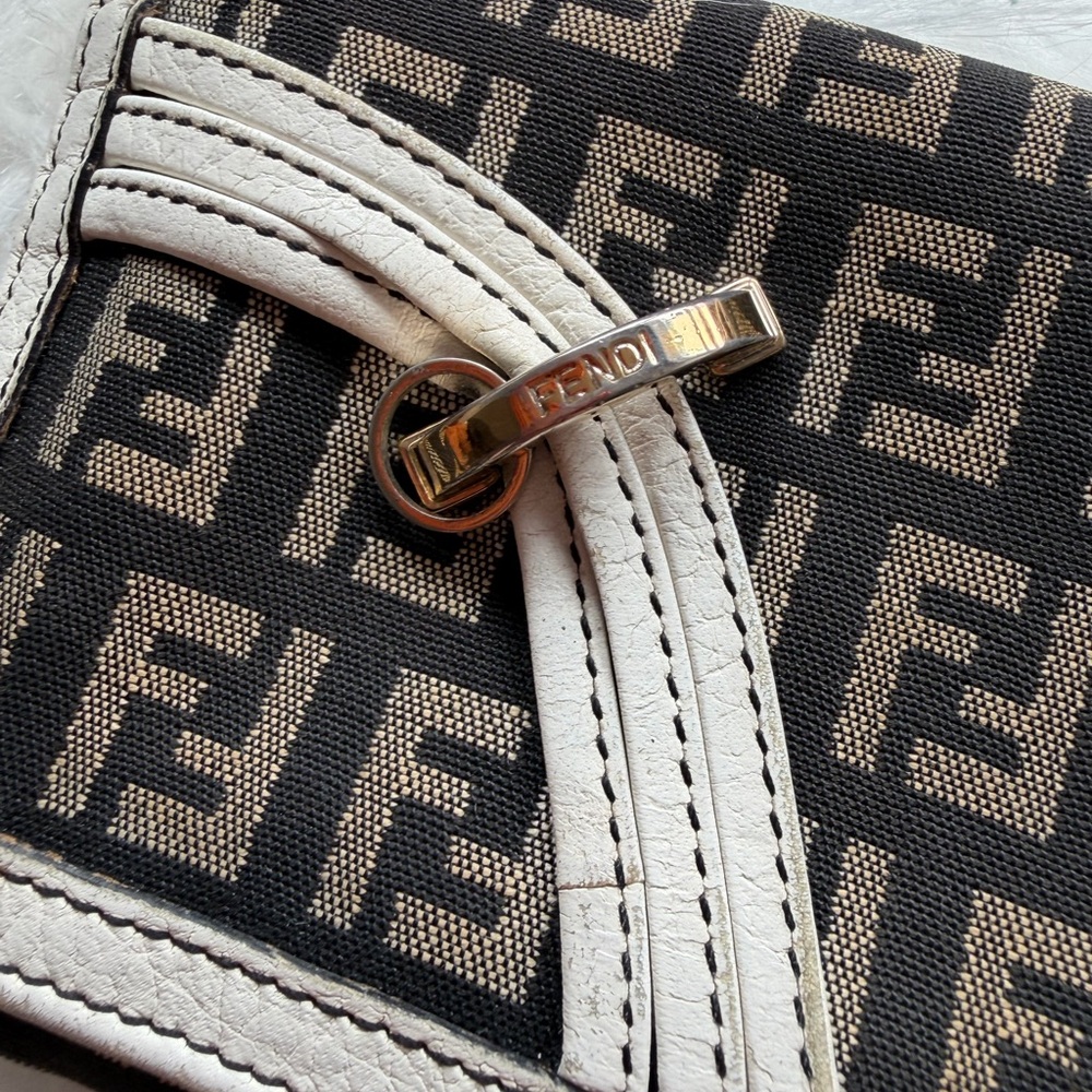 Fendi Black and White FF Monogram Continental Wallet - Picture 4 of 9